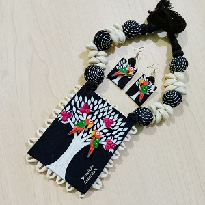 hand painted creative artistic necklace set