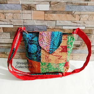 bengal kantha embroidery shoulder bags
