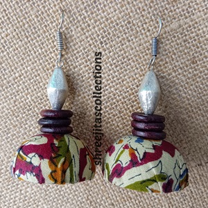 kalamkari fabric jhumka earrings with silver dholki beads