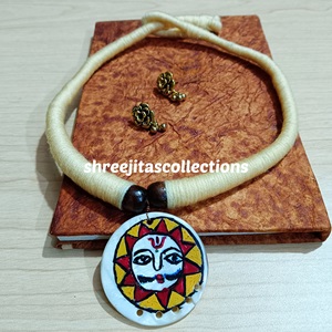 Hand Painted Jewellery Set